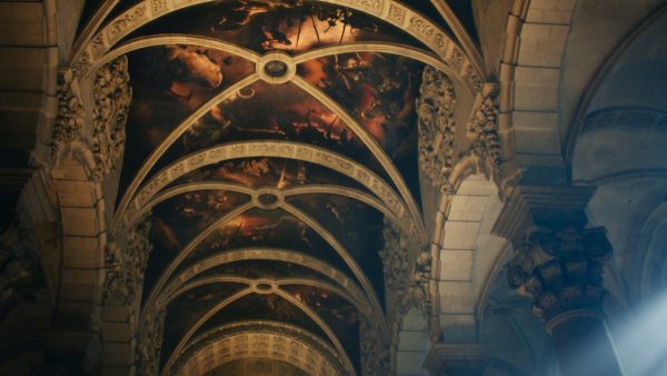 بلیزارد یک کلیسای فرانسوی را با نقاشی‌های دیواری دیابلو ۴ پر کرد